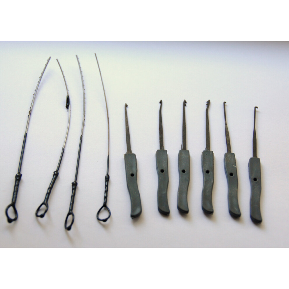 Broken key extractor set