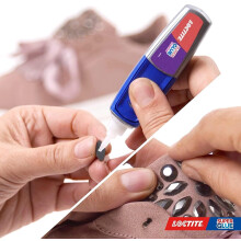 Loctite Super Glue Creative Pen, For Precise Application on Multiple Materials, Adhesive Gel Dries Clear for Invisible Repairs, Clear Glue for Vertic