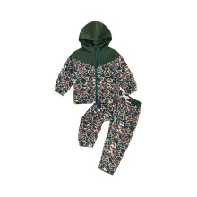 (3-4 Years, Army Green) Kids Boys 2-piece Outfit, Camouflage/Leaves Print Long Sleeve Hooded Jacket with Elastic Waist Pants Fall Outfit