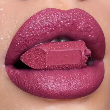 (Matches the image) Matte Luxurious Lipstick Waterproof Long-Lasting Lip Glaze Rich Colors Lip Gloss Highly Pigmented Lip Makeup Gift for Women