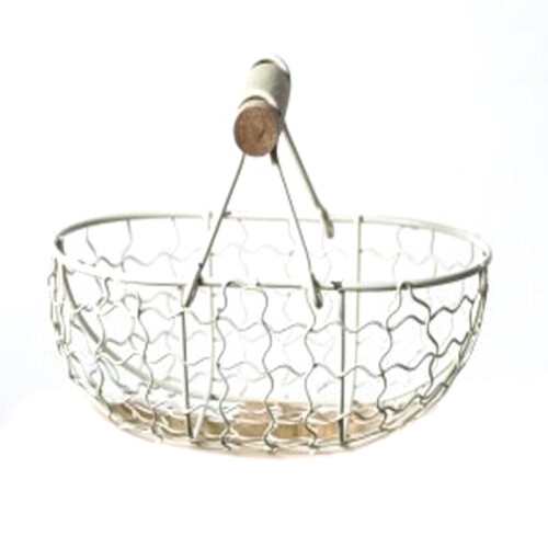 Wooden Handle Metal Retro Basket Portable Multi-Function Vegetable Fruit Egg Groceries Practical Storage Basket Organizer White