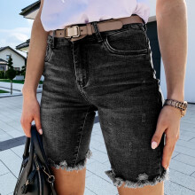 Shorts jeans femininos com bolsos de botão.