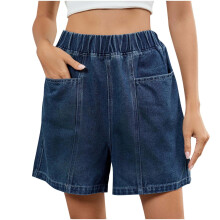 Shorts jeans femininos com cintura elástica e bolsos de 5 polegadas.