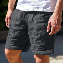 Bermuda cargo masculina em linho misto, cor sólida, comprimento até o joelho.