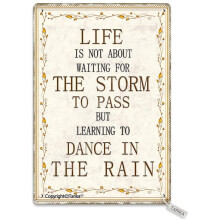 Vintage blikken kunstbord "Life is Not About Waiting" (Het leven draait niet om wachten) 8x12 inch
