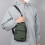 Bolsa transversal de nylon impermeável com alça ajustável. 4