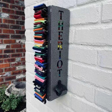 Soporte para enfriadores de lata metálico con abrebotellas, montaje en pared 16 pulgadas, para 25+ enfriadores estándar, para nevera y mostrador