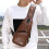Σακίδιο πλάτης Sling Bag Crossbody για γυναίκες και άνδρες σε χακί χρώμα 6