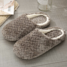 Pantufas femininas com forro de lã e espuma viscoelástica.