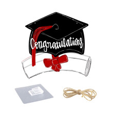 Placa de madeira para formatura, ideal para decorar porta ou jardim.