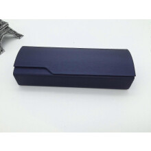 kpl kovaa silmälasikoteloa, magneettisuljin, sininen ja musta, 159 mm x 53 mm x 35 mm silmälasien ja pienten tarvikkeiden säilytykseen