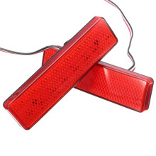 2X Rouge Voiture Pare-Chocs ArrièRe RéFlecteur Signal LED Queue Stop Frein LumièRe pour Vivaro Movano