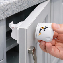 BeeGo 6 Pack Magnetic Child Safety Locks – No Drill Baby Proof Cupboard, Cabinet & Drawer Locks with Key