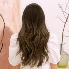 24 Inch Gradient Bruin Lang Krullend Haar Gelaagd Natuurlijke Elegante Hittebestendige Synthetische Vezel Pruik
