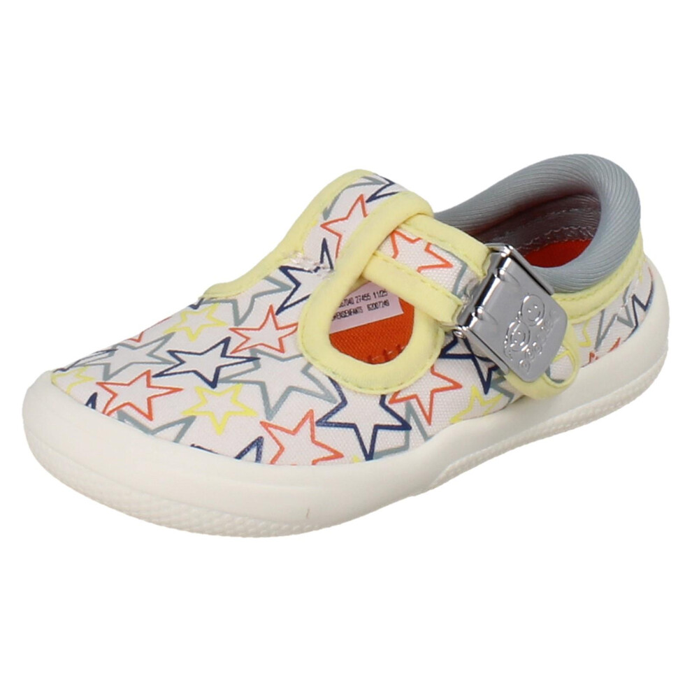 Clarks (Ivory, Uk 4.5 Infant) Childrens Unisex Canvas Briley Way - G Fit
