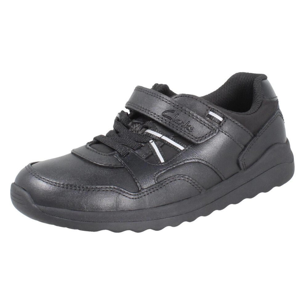 Clarks (Black, Uk 11.5 Child) Boys Football Inspired School Shoes With Charm Daze Kick - F Fit