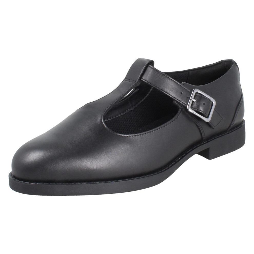 Clarks (Black, Uk 5 Child) Girls Classic T-Bar School Shoes Tapa Hope - F Fit