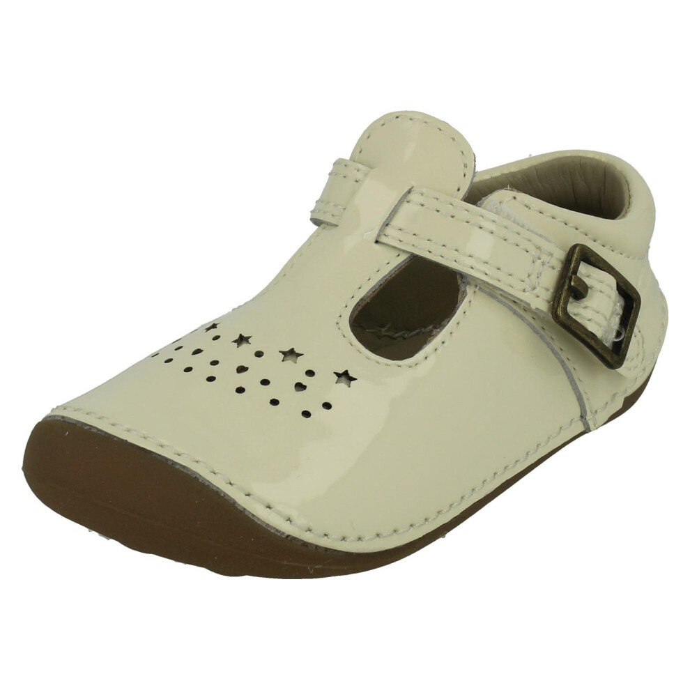 Clarks (White, Uk 5 Infant) Infant Girls Pre-Walking Shoes Tiny Skip - F Fit