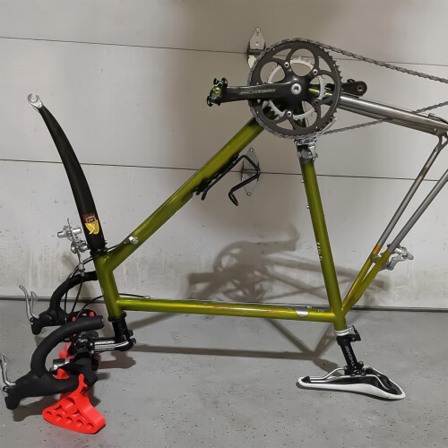 2Pcs Bicycles Inverted Stabilizer Portable Bicycle Repair Handlebars Bracket Red 1