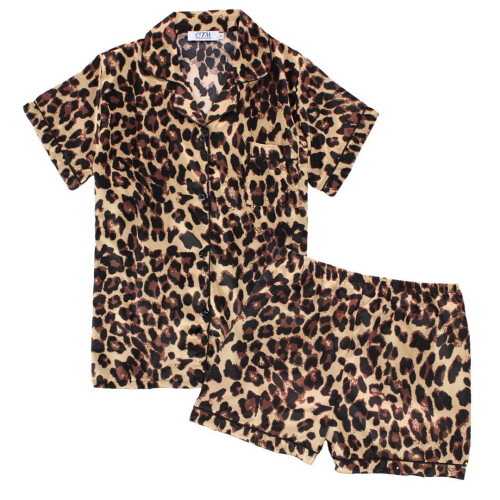 CTM Women's Short Sleeve Leopard Print Pyjama Set