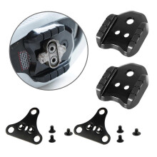 Adapter voor klikpedalen van fietsschoenplaatjes, metalen constructie, geschikt voor racefietsen en mountainbikes.