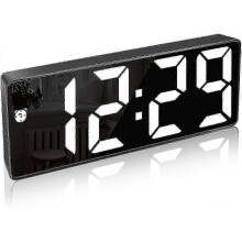 Cronometro elettronico con ampio display, 3 timer digitali e cinturino da collo per allenatori e arbitri sportivi.