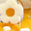 Splendido cuscino con girasoli e margherite per arredare casa e ufficio. 5