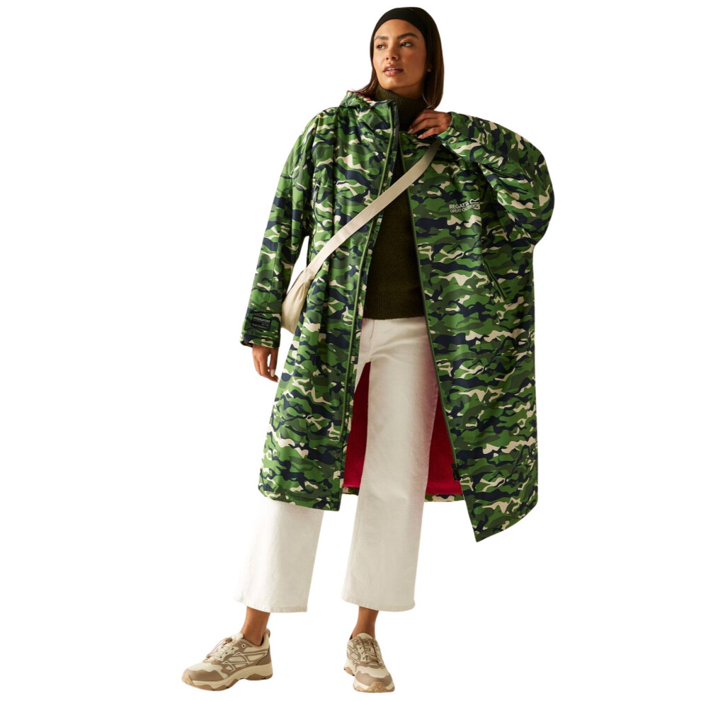 Regatta Unisex Green Adult Waterproof Changing Robe In | : Large - Image 3