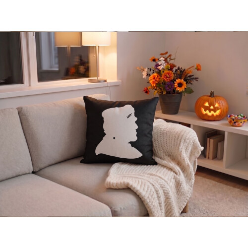 Beliani Throw Cushion FRANKLINIA 45 x 45 cm Velvet Black Abstract Pattern 1