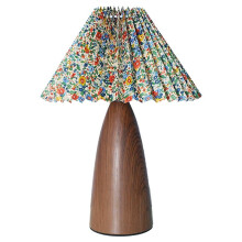 Retro Table Lamp Pleated Bedroom Bedside Lamp High End Imitation Wood Grain Decorative Atmosphere Night Light A