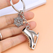 10 Packungen Schlittschuhe Schnee Flocke Schlüssel Anhänger Geschenk 3D Schlittschuh Schlittschuh Schlüssel Anhänger für Wintergeschenk