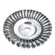 La máquina cortadora de mortero utiliza un alambre de acero de 8 pulgadas para retorcer un alambre de acero de 6 pulgadas para combatir la hierba.