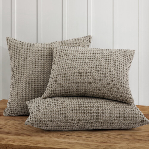 Διακοσμητικό μαξιλάρι Levtex Home με υφή waffle, μπεζ 12x24 1