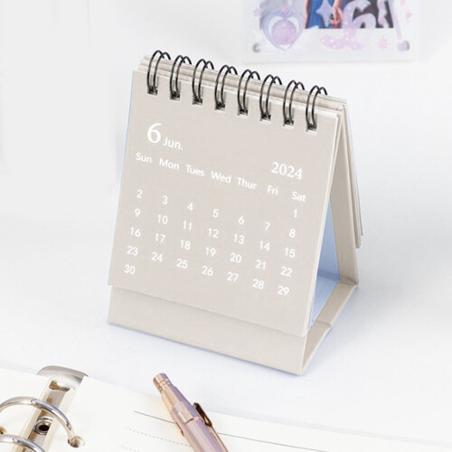 YOTQUSKI skrivebordskalender2024–2025, vendbar stil 1