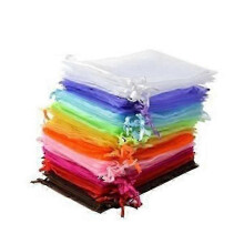 50 sachets Ă cordon en organza transparent 7x9 pour bijoux et bonbons