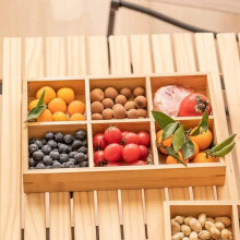 Plateau de service en bambou Ă 6 compartiments pour fruits secs, desserts et fĂŞtes