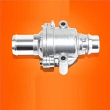 Ensemble Boîtier de Thermostat de Liquide de Refroidissement Moteur BL3Z8A586A pour F-150 Transit TTH 5.0L pour Mark LT 5.0L 2011-2014