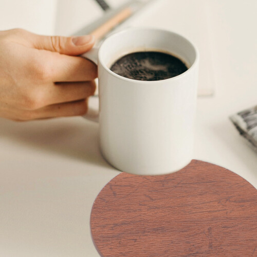Round leather coasters for drinks, set of 4 2