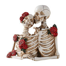 Love Never Fade Rose Skeleton Statue Vintage Resin Couple