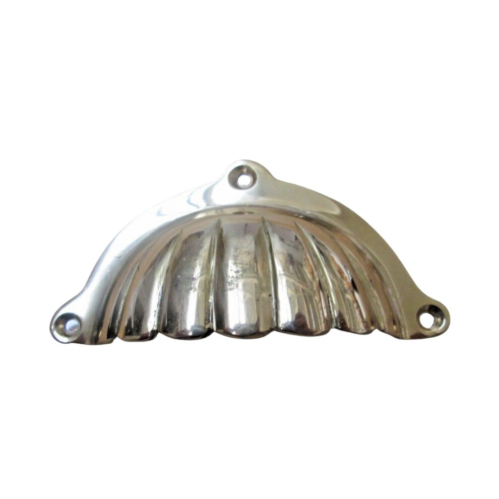Fluted With Lugs Cup Pull Handle Polished Brass 5057067902179
