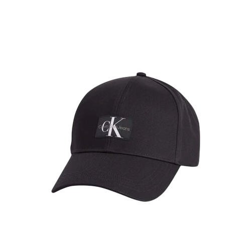 Calvin Klein (122, 0) Essentials