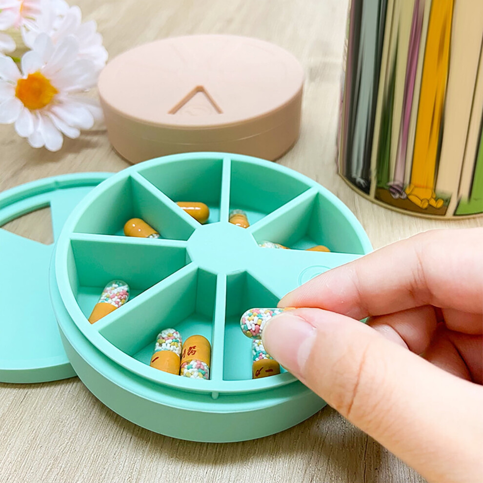 Hesroicy Pill Organizer Box Silicone 7-Compartment