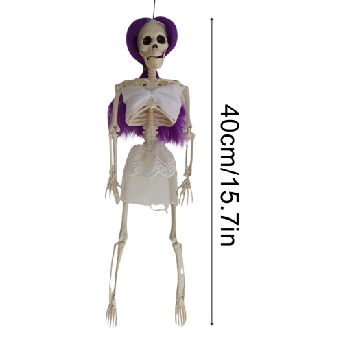 Halloween lebka s přívěskem koruny 1