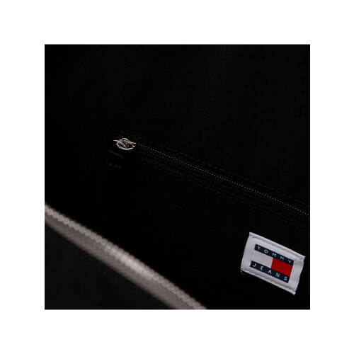 Tommy Hilfiger (122) Flag 2