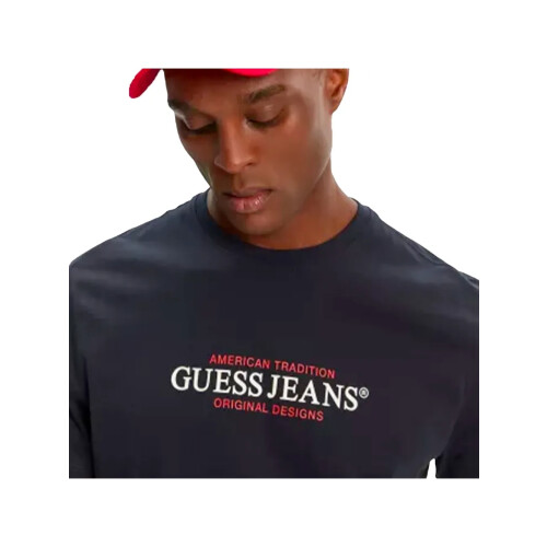 Guess (122, 702) Active G 1