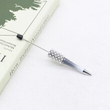 Giyblacko pearl-studded ballpoint pen 1 mL