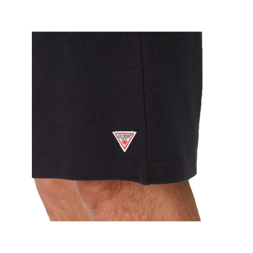 Guess (122, 702) Mini Triangle 2