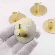 Goldene selbstklebende Badezimmerhaken – 4 Stück Handtuchhaken, Wandhaken, stark haftende Kleiderhaken, 4,5 x 4,5 x 2,5 cm, f26