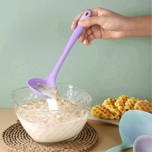 Mestolo ergonomico in silicone - Resistente al calore per cucinare e servire 1