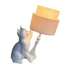Lampada inclinata con gatto, dettagli di intaglio raffinati, per decorazione di casa e ufficio, design creativo e originale